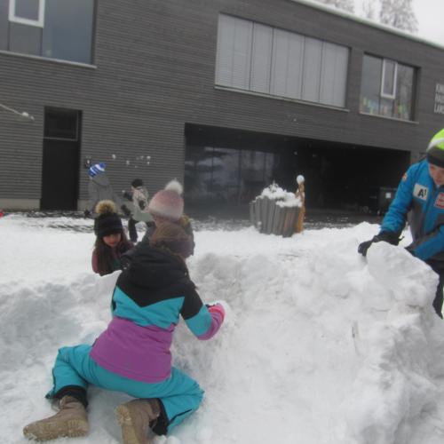 schneescschneeschneehneeschnee